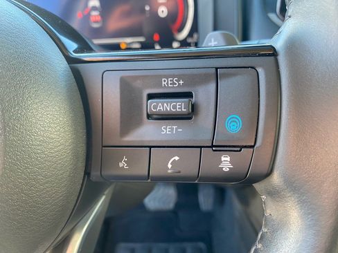 Used 2023 Nissan Rogue Platinum w/ Platinum Premium Package image 30