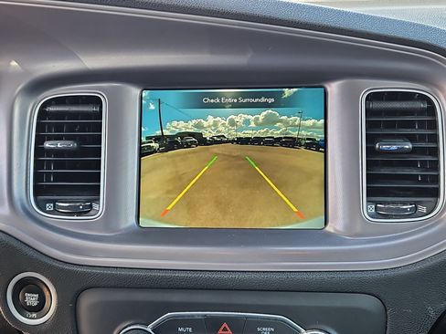 Used 2023 Dodge Charger SXT RWD image 18
