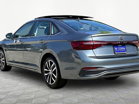 New 2026 Volkswagen Jetta SE FWD image 4