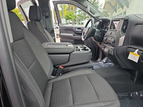 New 2026 Chevrolet Silverado 2500 Custom w/ Custom Value Package AWD/4WD image 10