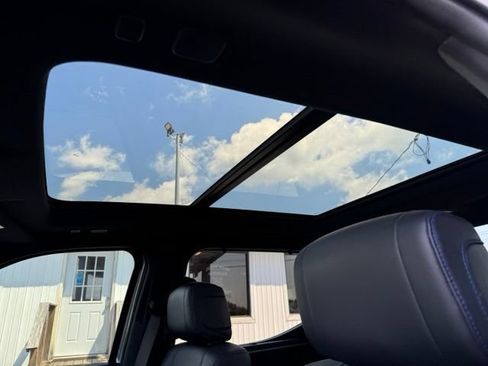 Used 2023 Toyota Tundra Platinum AWD/4WD image 20