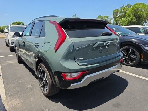 Certified 2025 Kia Niro EX Touring FWD image 12
