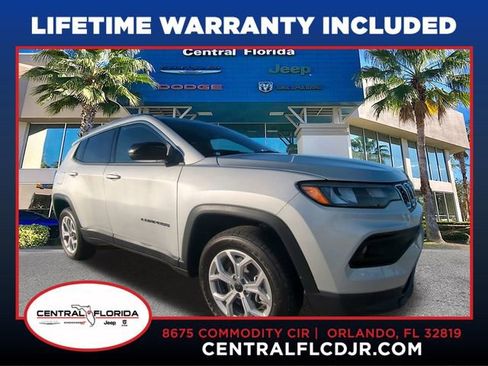 New 2026 Jeep Compass Latitude AWD/4WD image 1