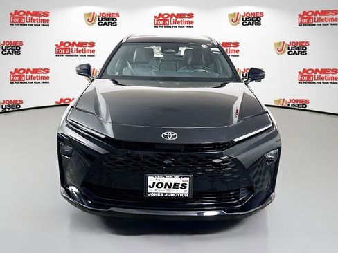 Certified 2025 Toyota Crown Signia AWD/4WD image 13