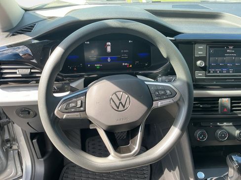 Used 2022 Volkswagen Taos S FWD image 13