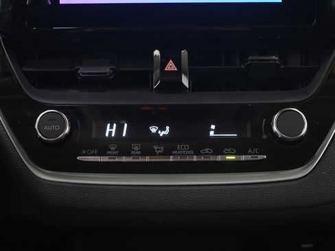 Used 2023 Toyota Corolla LE image 16