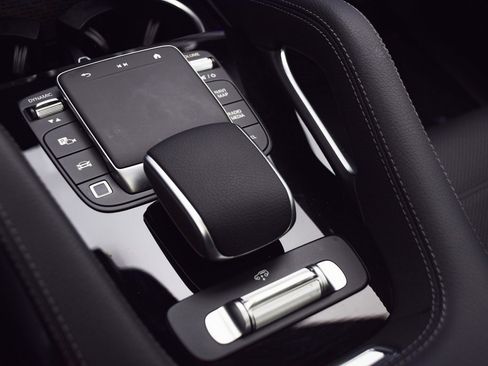 Used 2026 Mercedes-Benz GLS 450 4MATIC image 32