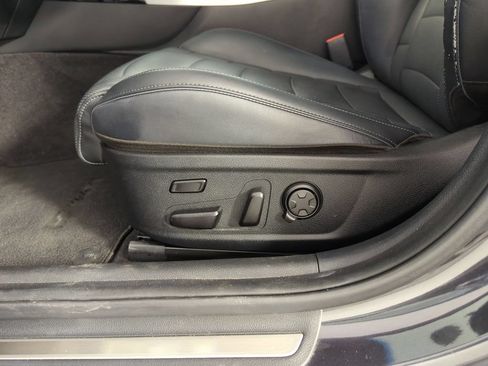 Used 2023 Kia Stinger GT2 RWD image 13