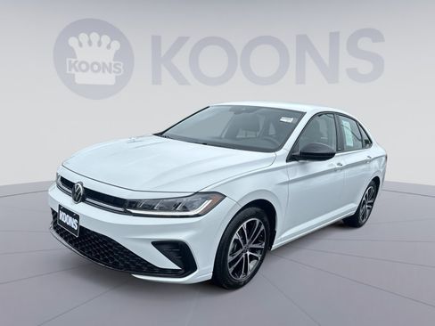 Used 2025 Volkswagen Jetta Sport FWD image 5
