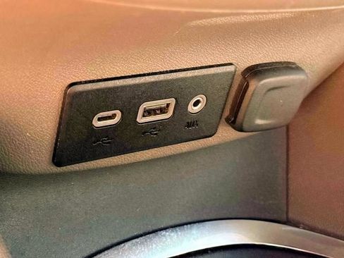 Used 2022 Chevrolet Malibu LT FWD image 31