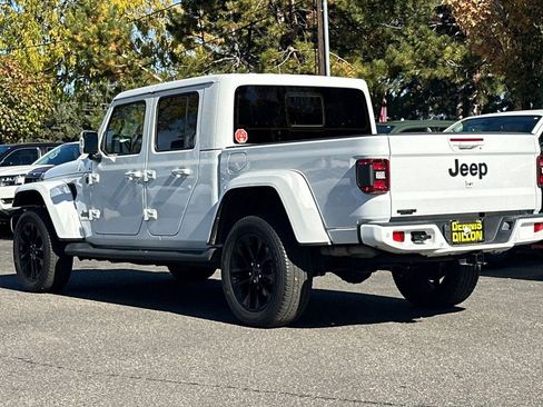 Used 2022 Jeep Gladiator Overland image 6