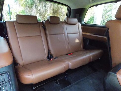 Used 2011 Toyota Sequoia Platinum AWD/4WD image 21