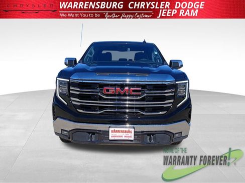 Used 2025 GMC Sierra 1500 SLT image 10