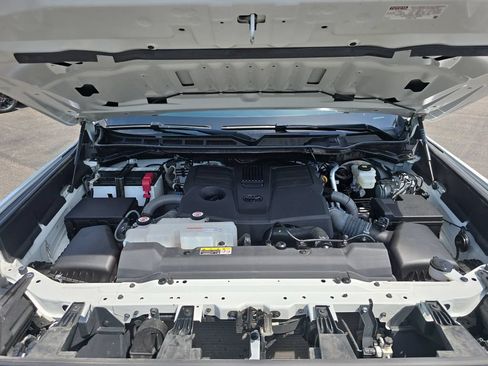 Used 2023 Toyota Tundra SR AWD/4WD image 31