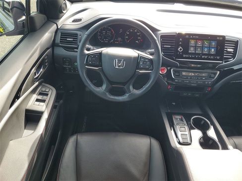 Used 2024 Honda Ridgeline Black Edition image 26