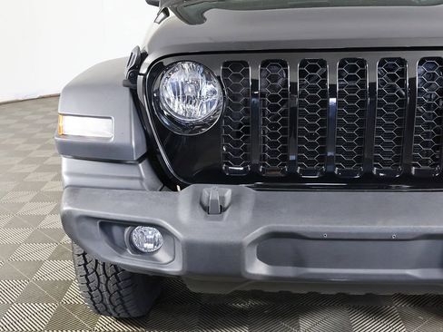 Used 2024 Jeep Wrangler Unlimited Sport AWD/4WD image 11