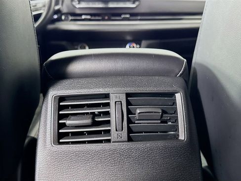 Used 2022 Mitsubishi Outlander SE image 30