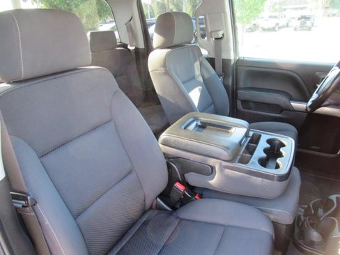 Used 2019 Chevrolet Silverado 1500 LT RWD image 9