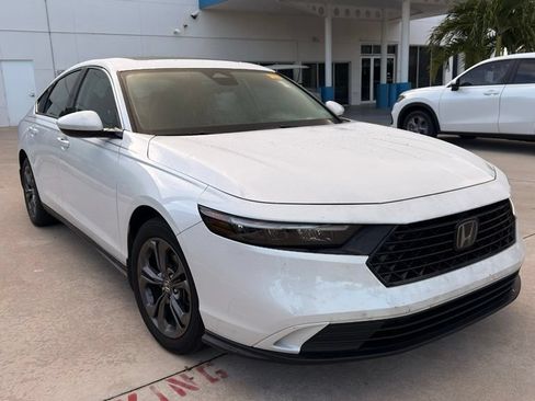 Used 2023 Honda Accord EX image 4