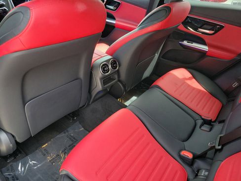 Certified 2025 Mercedes-Benz GLC 300 4MATIC image 10