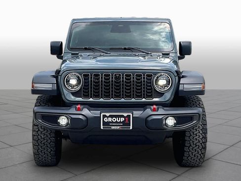 Used 2025 Jeep Wrangler Rubicon w/ Safety Group AWD/4WD image 4