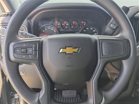 Used 2026 Chevrolet Silverado 2500 Custom w/ Custom Value Package image 21