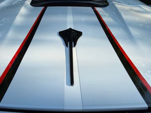 Used 2023 Chevrolet Corvette Stingray Premium Conv w/ Z51 Performance Package RWD image 33