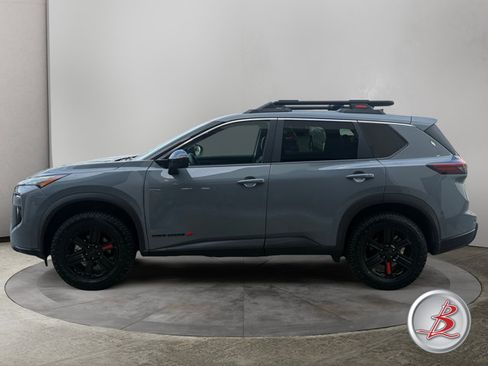 Used 2026 Nissan Rogue SV AWD/4WD image 4