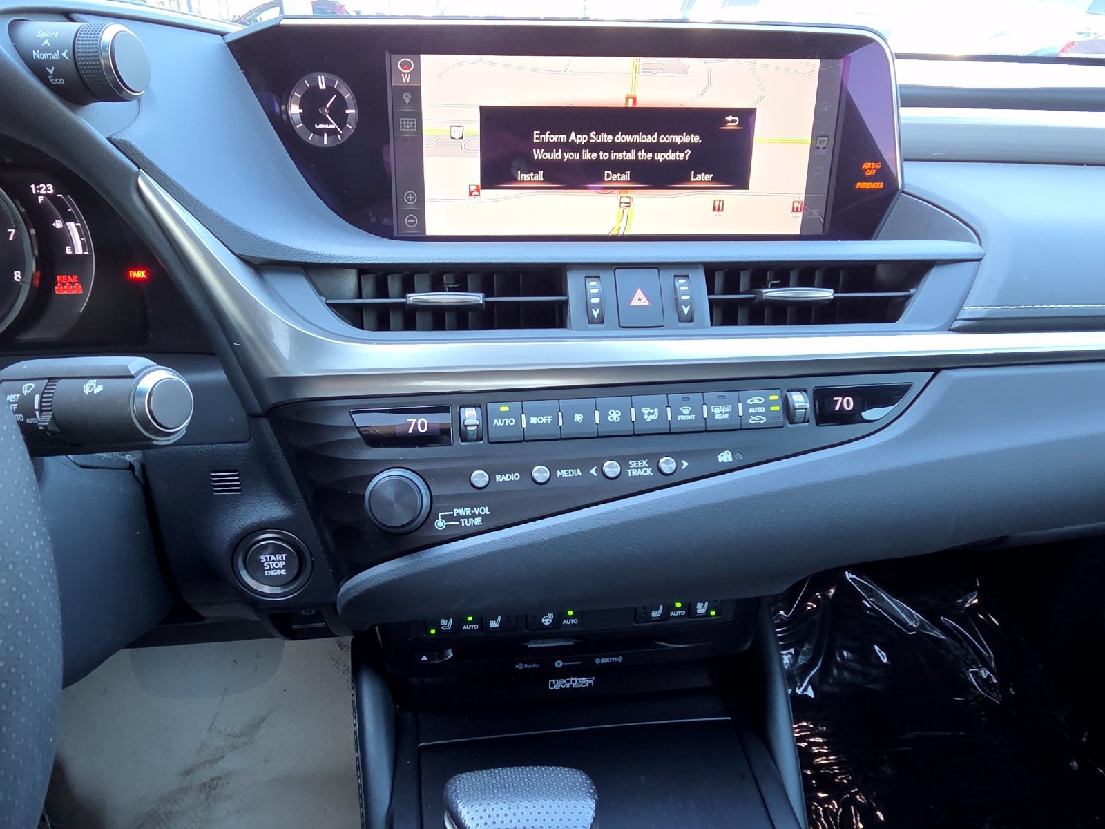 Used 2019 Lexus ES 350 F Sport w/ Accessory Package FWD image 9