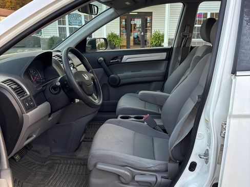 Used 2010 Honda CR-V LX image 9