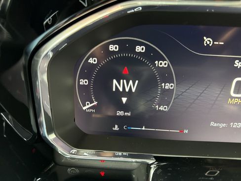 Used 2026 GMC Sierra 1500 SLT image 27