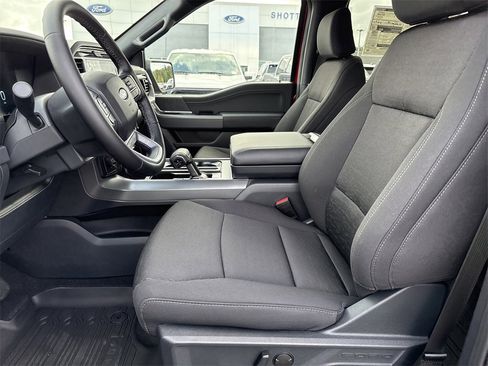 New 2025 Ford F150 XLT w/ Equipment Group 302A MID image 9