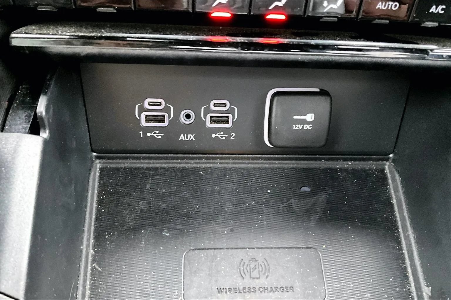 Used 2025 Jeep Grand Cherokee L Altitude AWD/4WD image 16