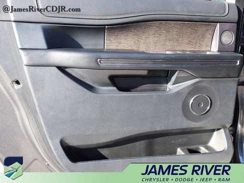 Used 2021 Ford Expedition Max Limited AWD/4WD image 18
