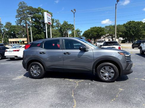 Used 2025 Nissan Kicks S FWD image 22