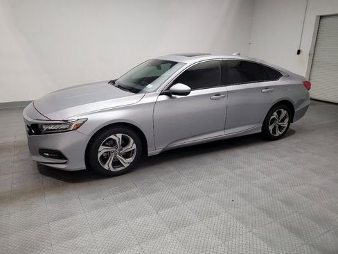 Used 2018 Honda Accord EX image 2