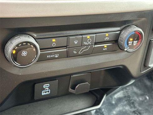 Used 2023 Ford F150 XLT image 36
