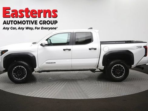 Used 2024 Toyota Tacoma TRD Off-Road AWD/4WD image 58