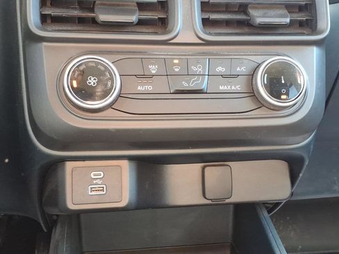 Used 2023 Ford Maverick XL image 19