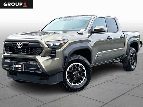 Used 2025 Toyota Tacoma TRD Off-Road image 1