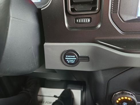 Used 2022 Ford Bronco Black Diamond image 20