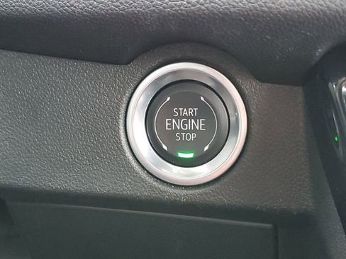 Certified 2025 Chevrolet Traverse LT image 16