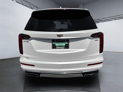 Used 2022 Cadillac XT6 Premium Luxury AWD/4WD image 6