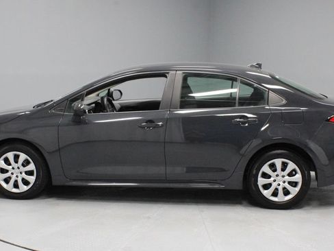 Used 2024 Toyota Corolla LE FWD image 8