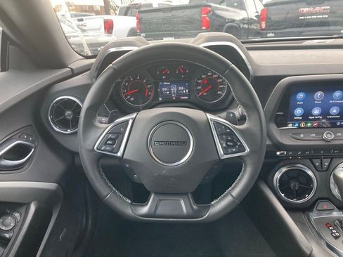 Used 2023 Chevrolet Camaro LT w/ Technology Package RWD image 4