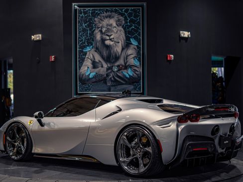 Used 2021 Ferrari SF90 Stradale AWD/4WD image 38