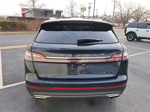 Used 2023 Lincoln Nautilus Reserve w/ Equipment Group 201A image 5