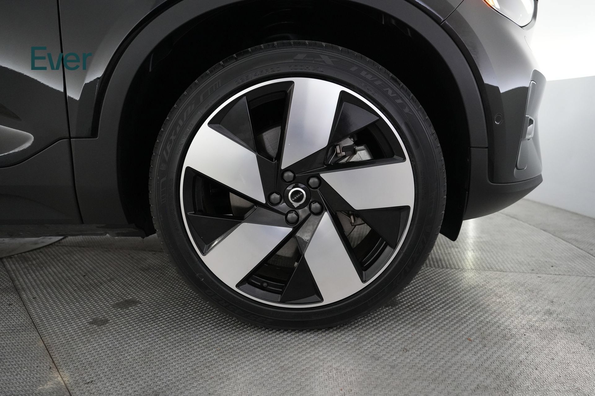 Used 2023 Volvo C40 P8 Recharge Ultimate AWD/4WD image 19