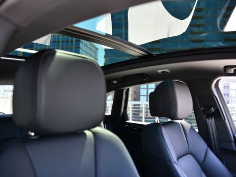 Used 2026 Porsche Macan image 15