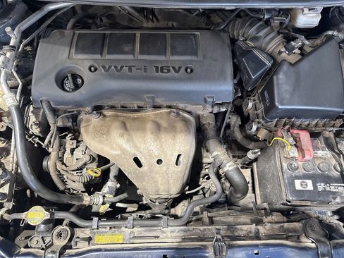 Used 2010 Pontiac Vibe AWD w/ Sun And Sound Package image 96